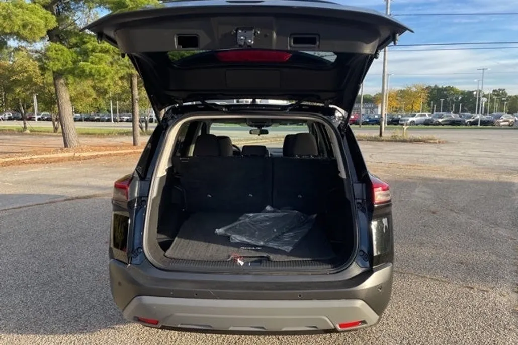 2023 Nissan Rogue S photo 1