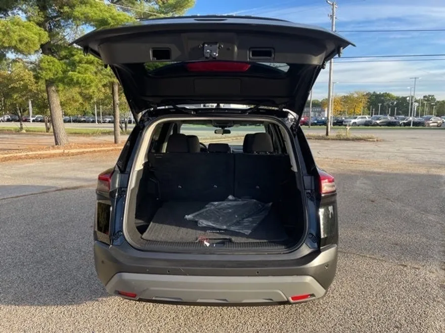 2023 Nissan Rogue S photo 1