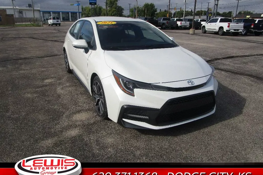 2021 Toyota Corolla SE photo 1