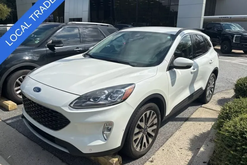 2020 Ford Escape Titanium photo 1