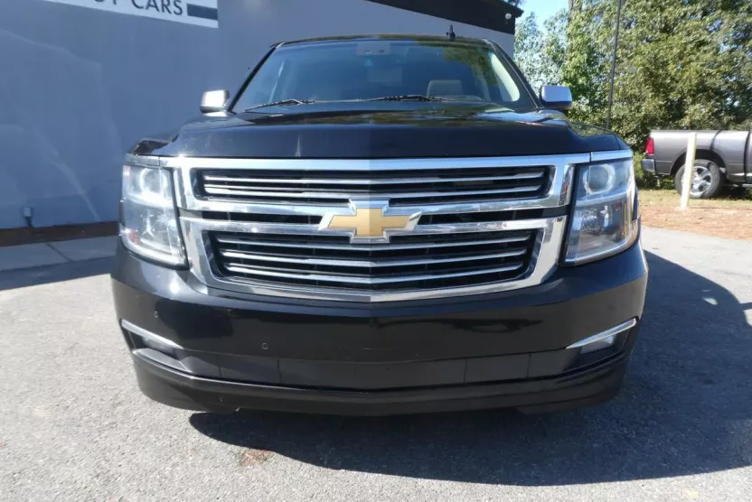 2016 Chevrolet Suburban LTZ photo 1