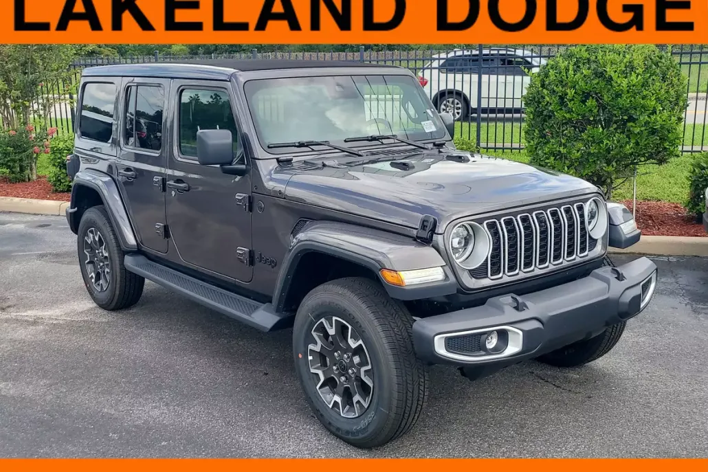 2025 Jeep Wrangler Sahara photo 1