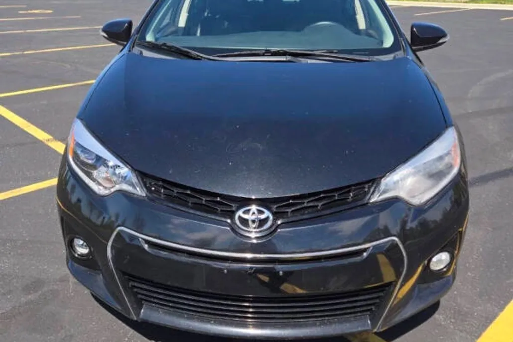 2014 Toyota Corolla S photo 1