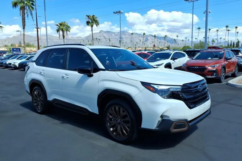 2025 Subaru Forester Sport Base photo 1