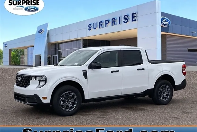 2025 Ford Maverick XLT photo 1