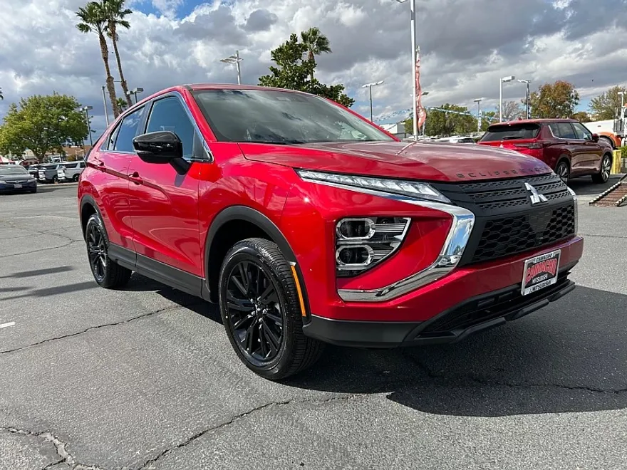 2026 Mitsubishi Eclipse Cross LE photo 1