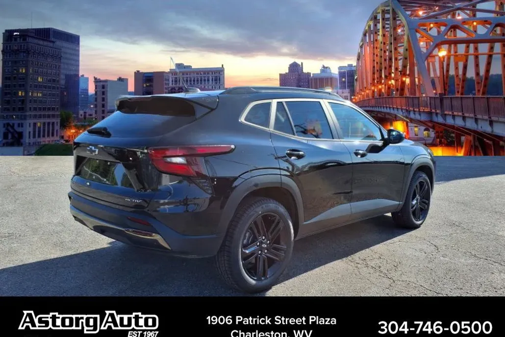 2024 Chevrolet Trax ACTIV photo 1