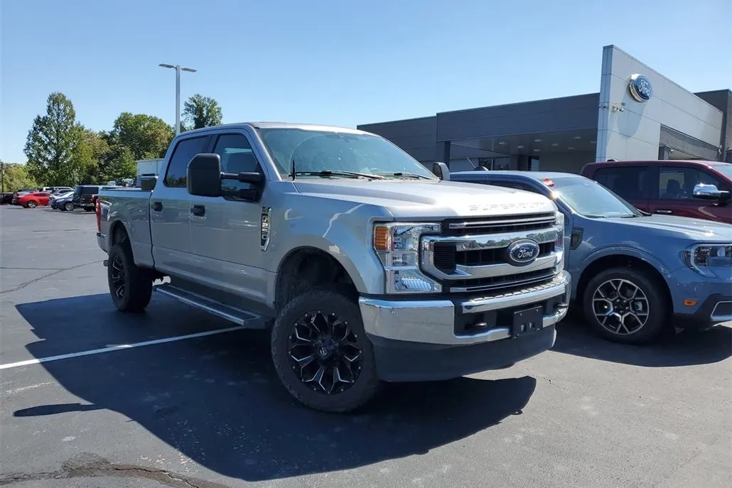 2021 Ford F-250 photo 1