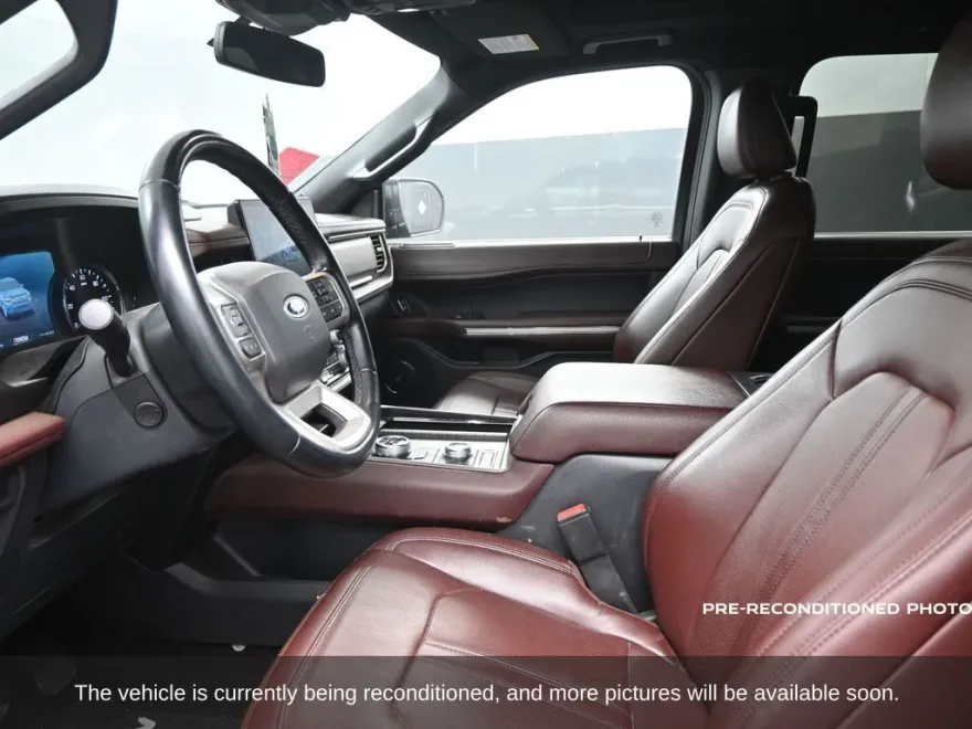 2022 Ford Expedition Limited photo 1