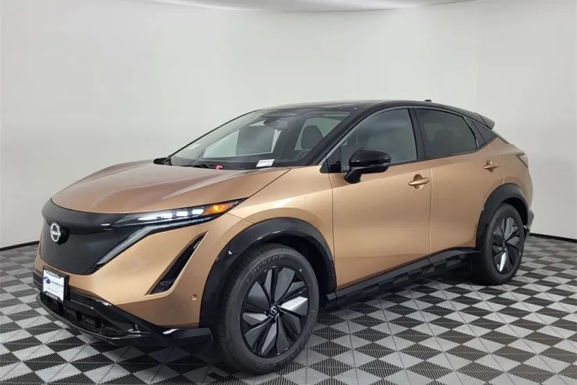 2025 Nissan ARIYA Platinum e-4ORCE photo 1