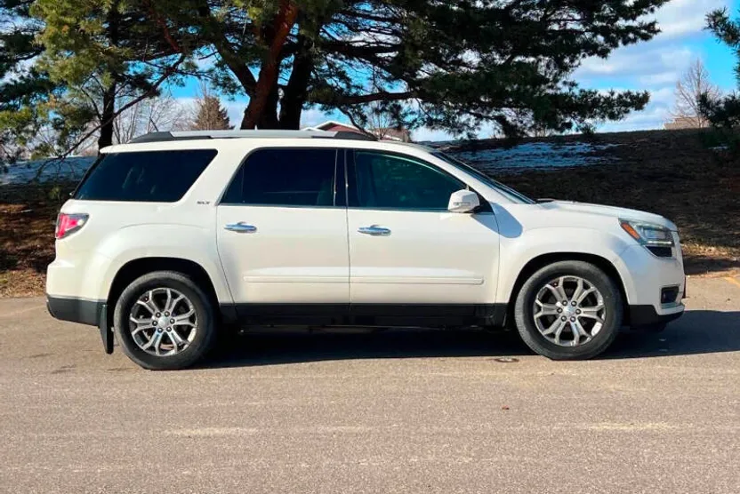 2014 Gmc Acadia SLT photo 1