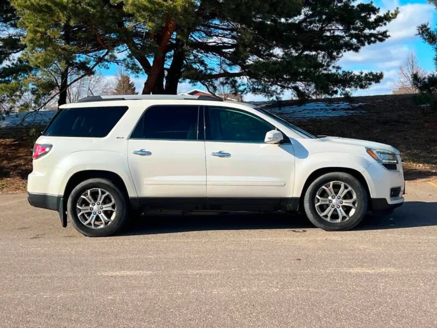 2014 Gmc Acadia SLT photo 1
