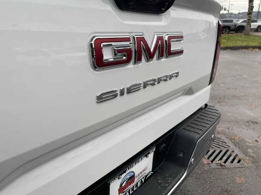 2025 Gmc Sierra Base photo 1