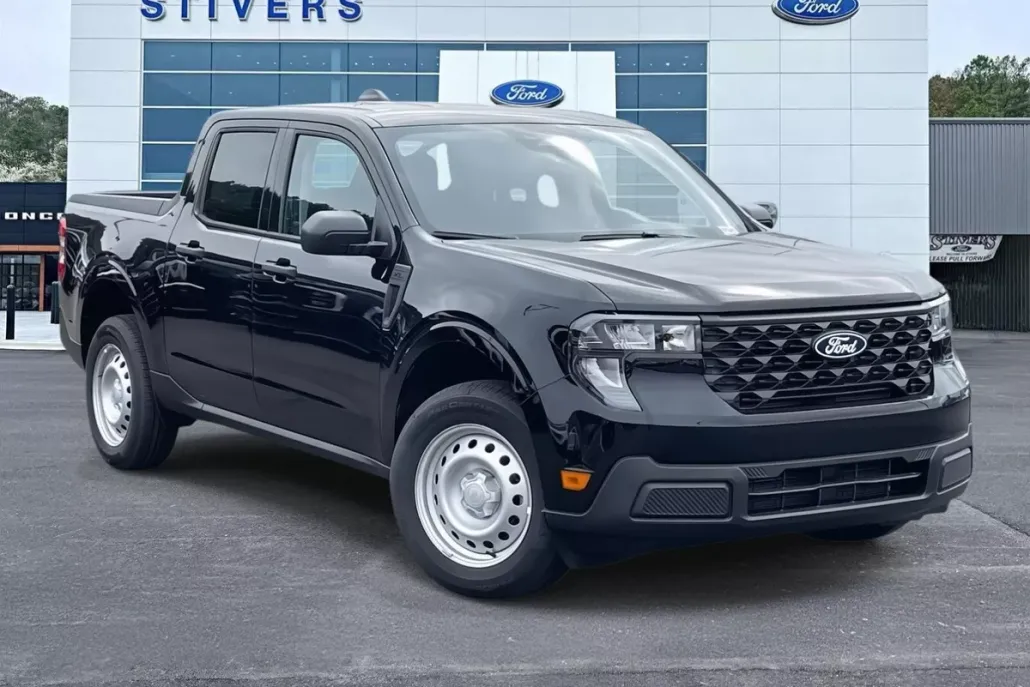 2025 Ford Maverick XL photo 1