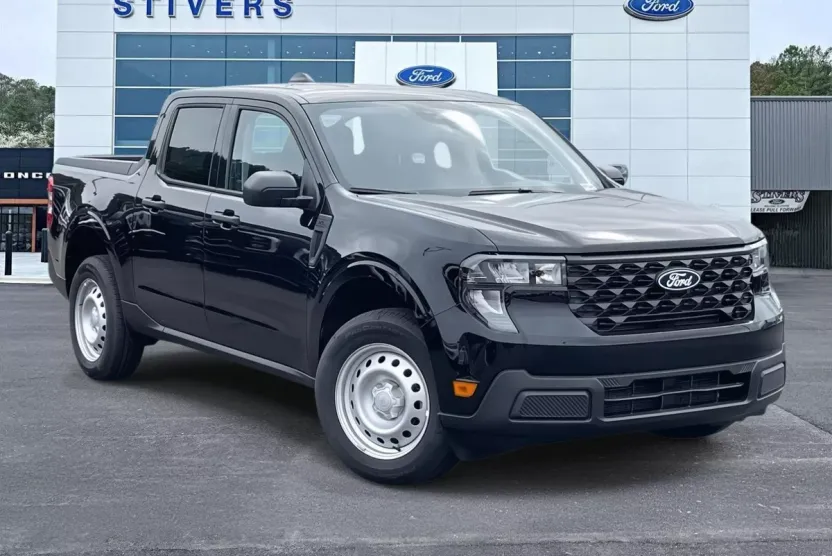 2025 Ford Maverick XL photo 1