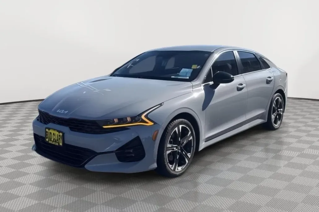 2023 Kia K5 GT-Line photo 1