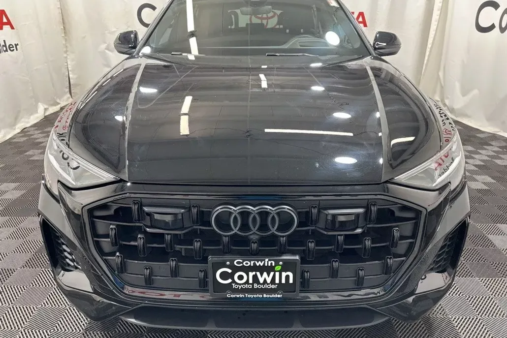2025 Audi Q8 55 Prestige photo 1