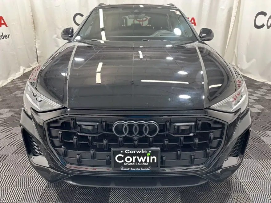 2025 Audi Q8 55 Prestige photo 1
