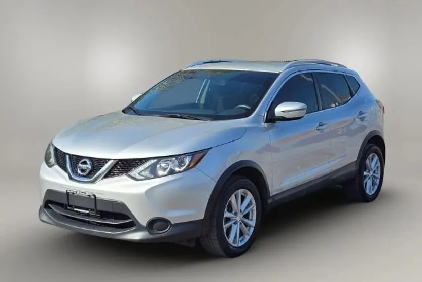 2017 Nissan Rogue Sport SV photo 1