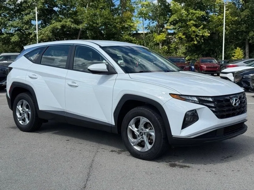 2023 Hyundai Tucson SE photo 1
