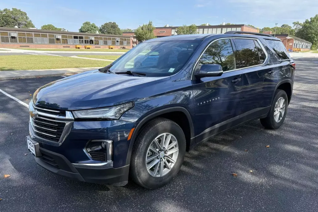 2022 Chevrolet Traverse Cloth photo 1