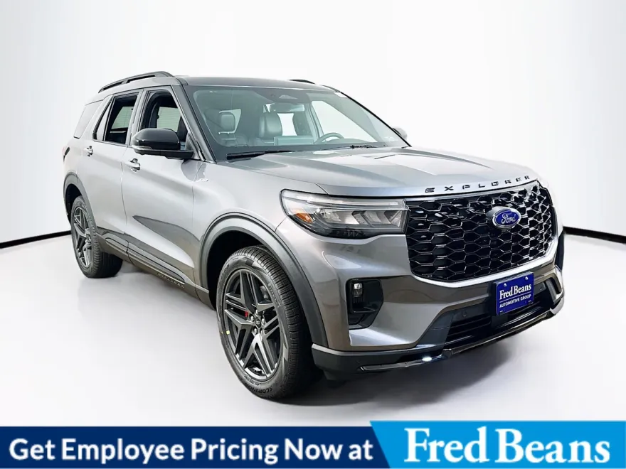 2025 Ford Explorer ST-Line photo 1