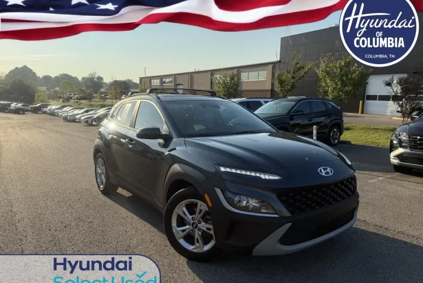 2022 Hyundai Kona SEL photo 1