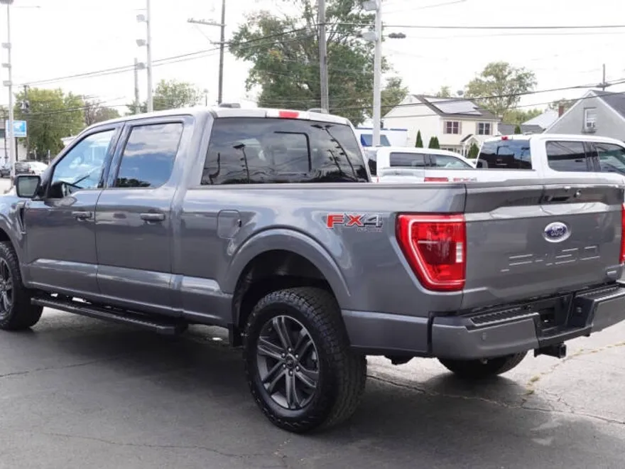2022 Ford F-150 XLT photo 1