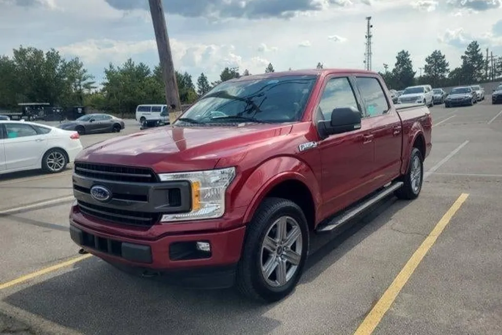 2019 Ford F-150 XLT photo 1