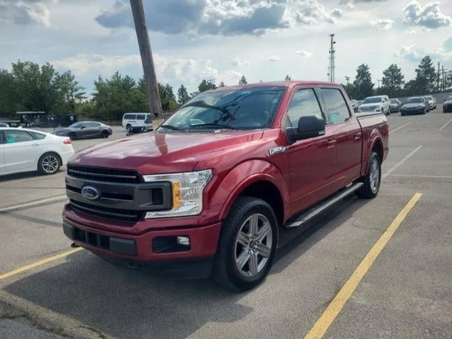 2019 Ford F-150 XLT photo 1