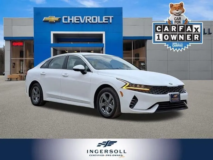 2021 Kia K5 LXS photo 1