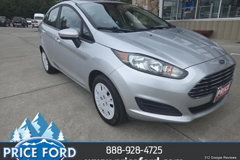 2017 Ford Fiesta S photo 1