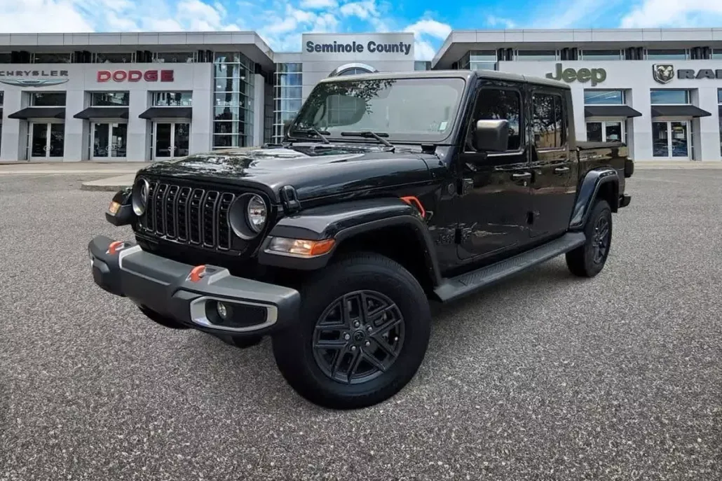 2024 Jeep Gladiator Sport S photo 1