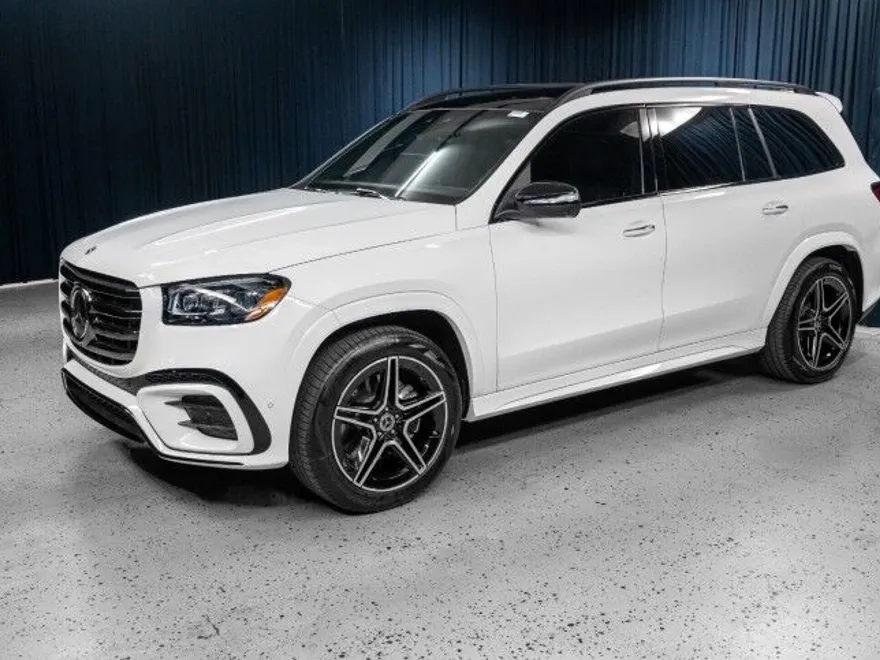 2025 Mercedes Benz GLS 450 4MATIC photo 1