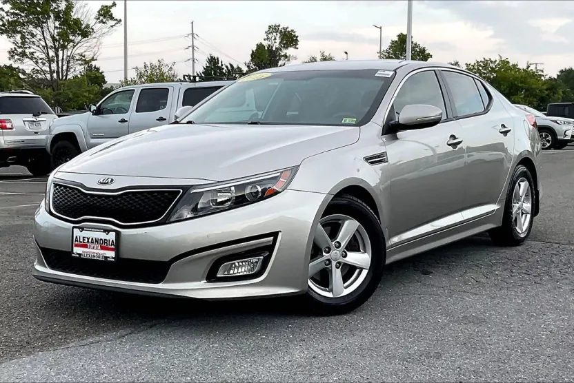 2015 Kia Optima LX photo 1