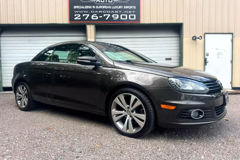 2013 Volkswagen Eos Lux photo 1