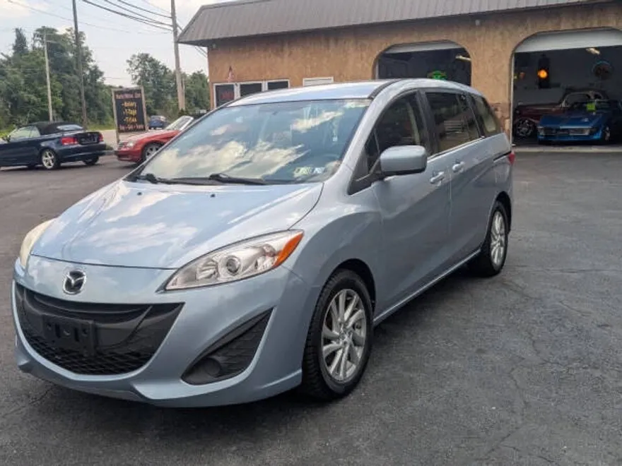2012 Mazda Mazda5 Sport photo 1