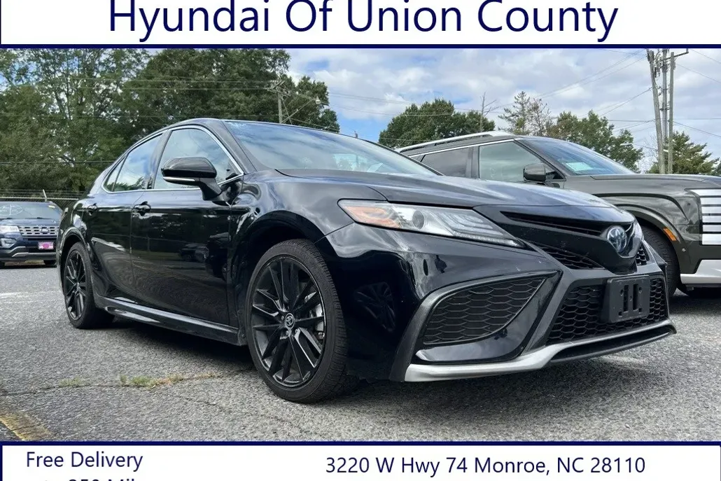 2024 Toyota Camry XSE photo 1