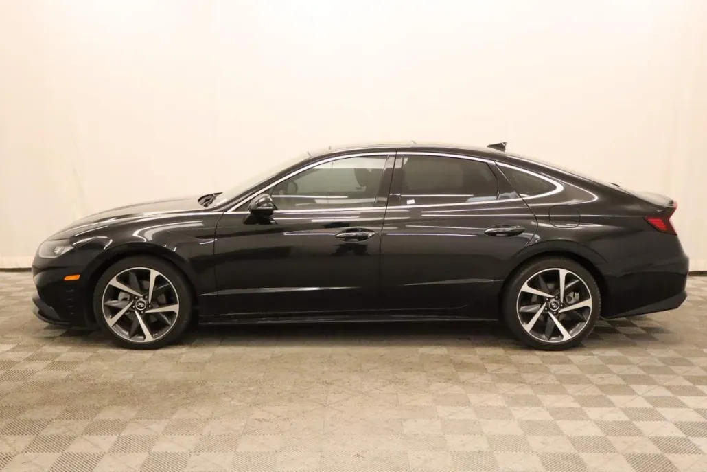 2022 Hyundai Sonata SEL Plus photo 1