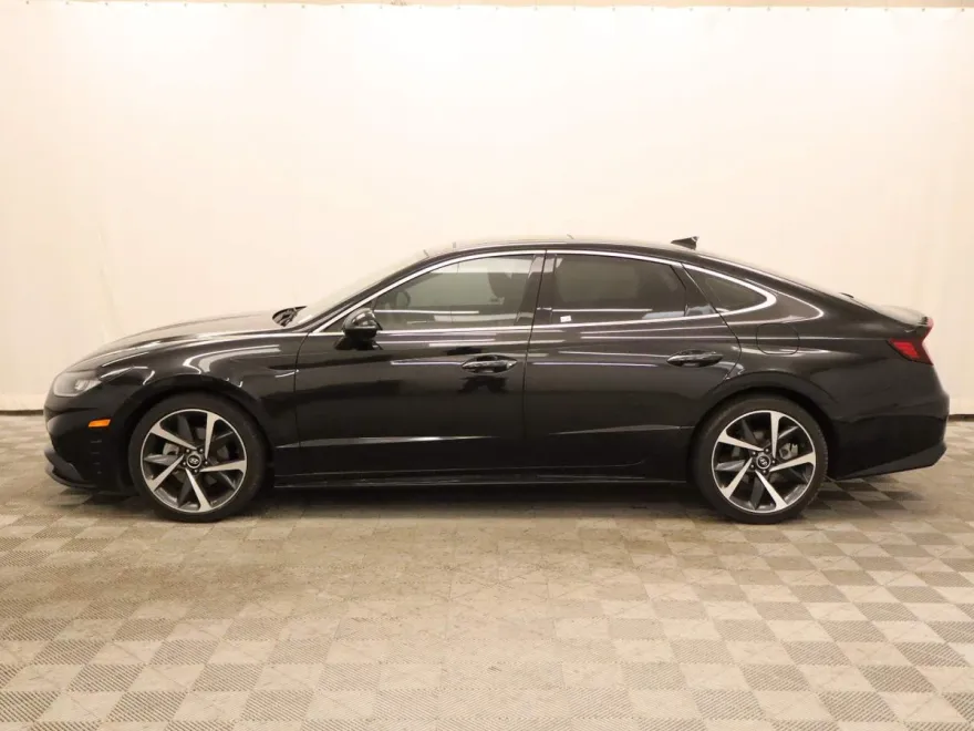 2022 Hyundai Sonata SEL Plus photo 1