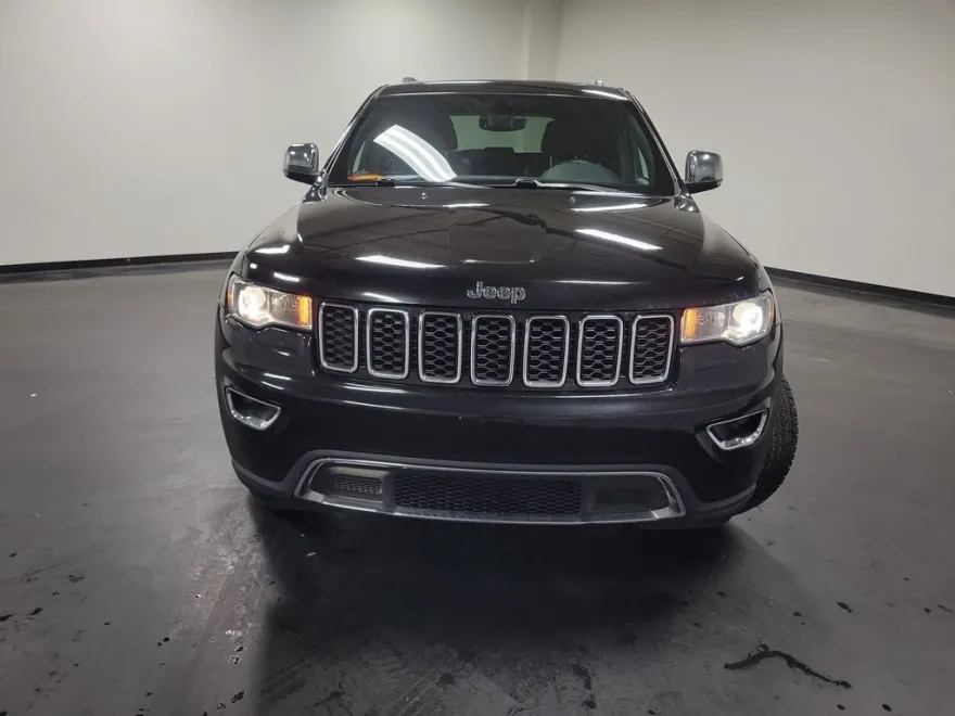 2017 Jeep Grand Cherokee Limited photo 1