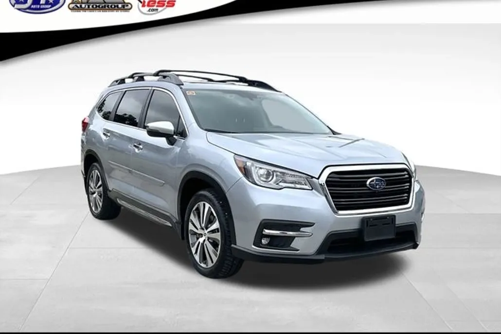 2022 Subaru Ascent Touring photo 1