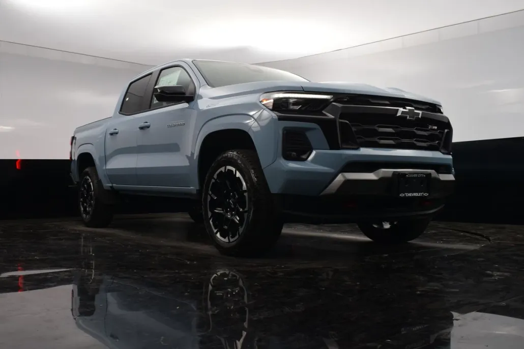 2026 Chevrolet Colorado Z71 photo 1