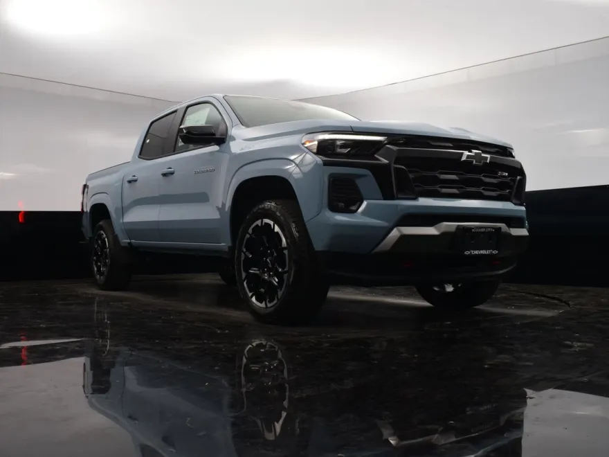 2026 Chevrolet Colorado Z71 photo 1