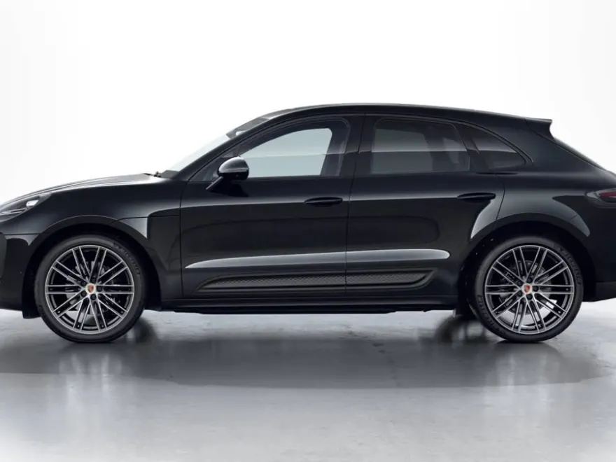 2026 Porsche Macan Base photo 1