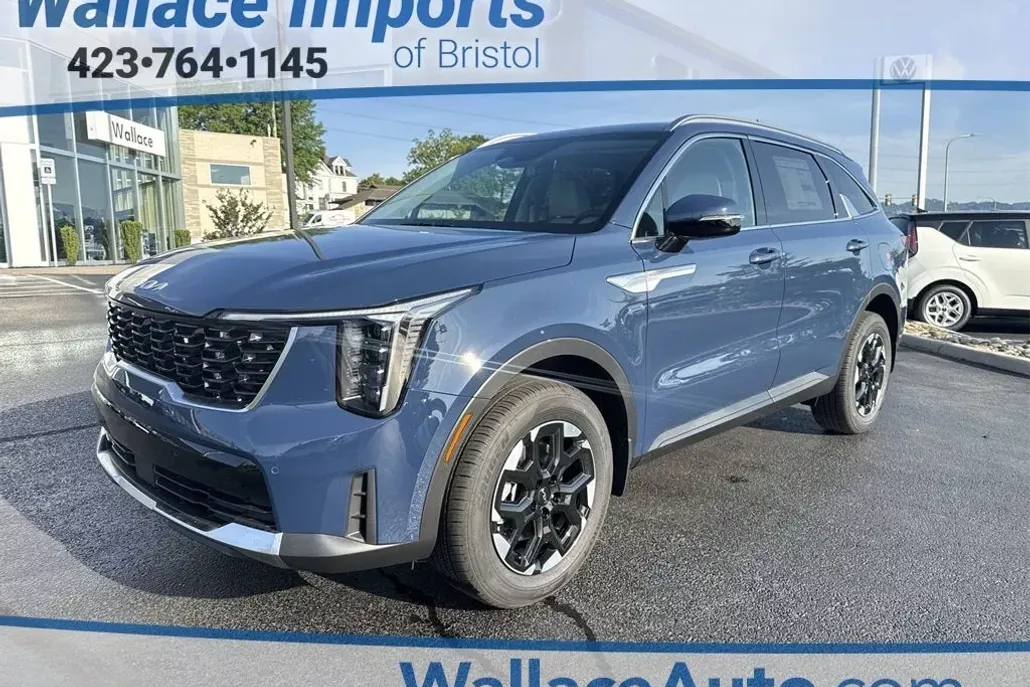 2025 Kia Sorento S photo 1