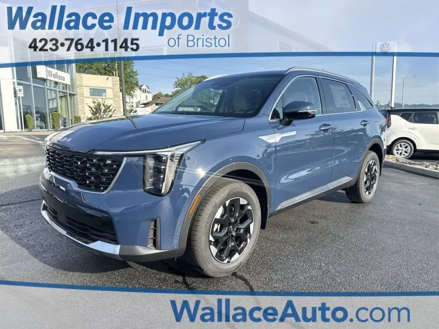 2025 Kia Sorento S photo 1