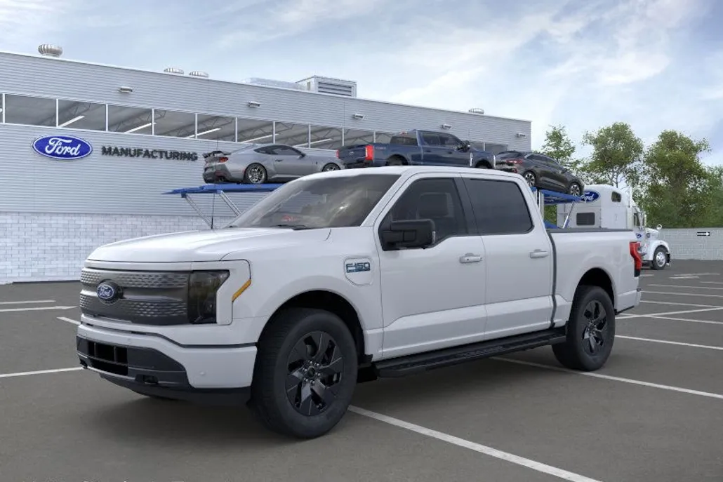 2025 Ford F-150 Lightning photo 1