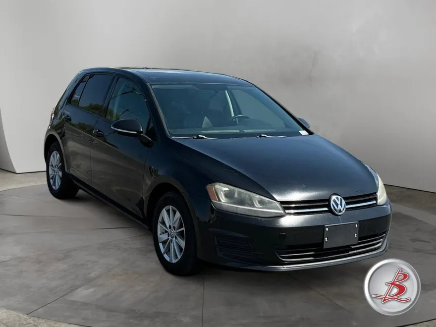 2015 Volkswagen Golf 1.8T TDI photo 1