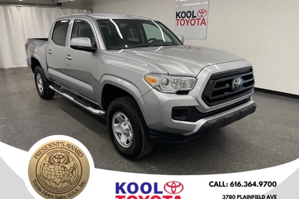 2023 Toyota Tacoma SR V6 photo 1